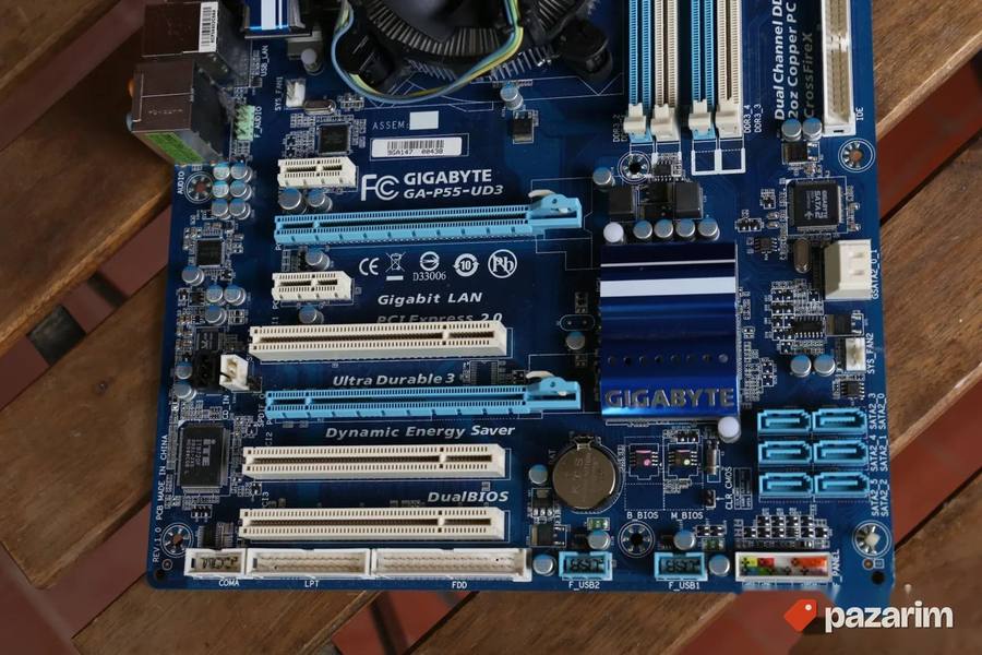 Gigabyte GA-P55-UD3 i5 750 2.67GHz DDR3 4