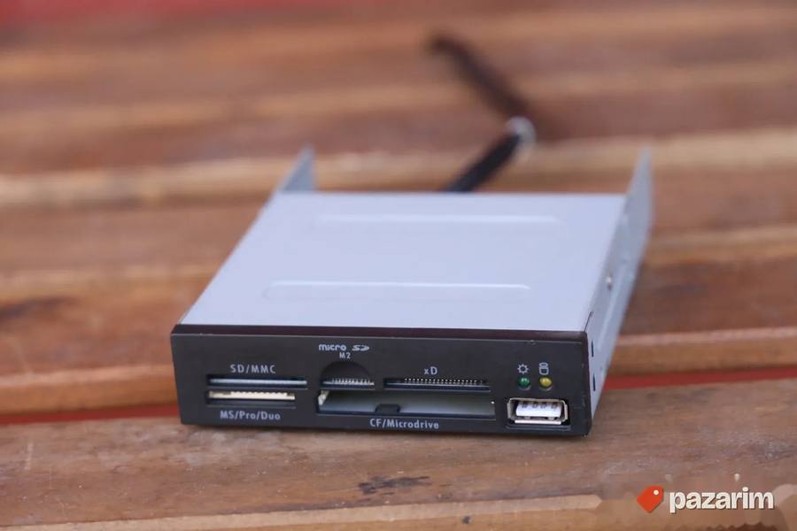 Citac kartica za kuciste CF SD MicroSD 2