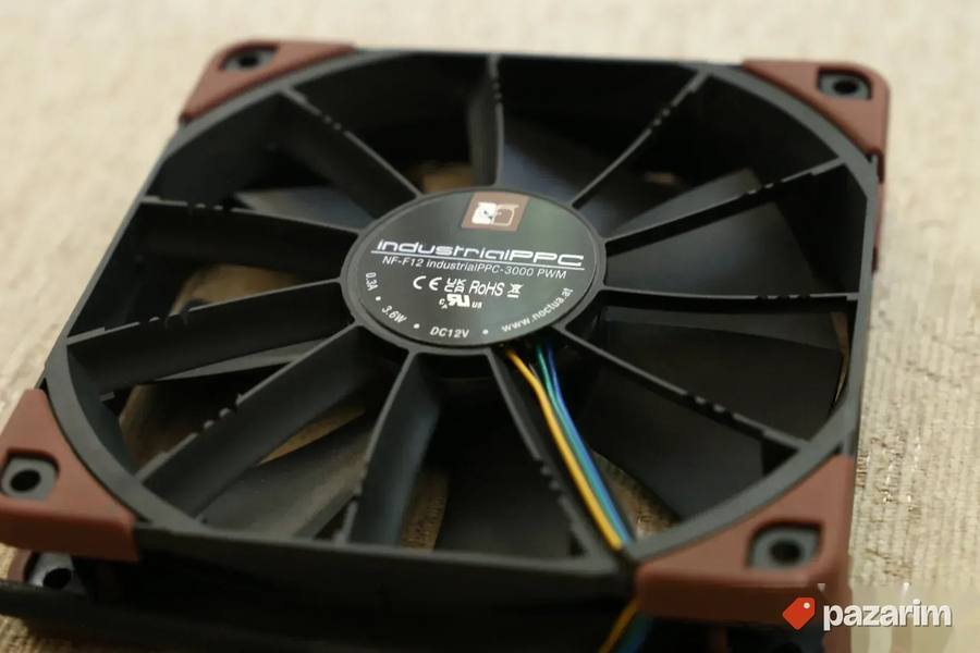 Noctua NF F12 industrial PPC 3000 PWM 3