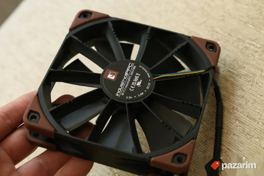 Noctua NF F12 industrial PPC 3000 PWM 4