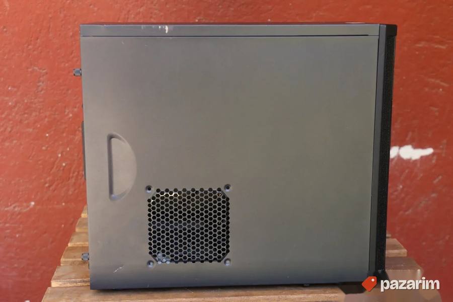 Fractal Design Core 1100 + ventilator + dvd prazno kuciste 5