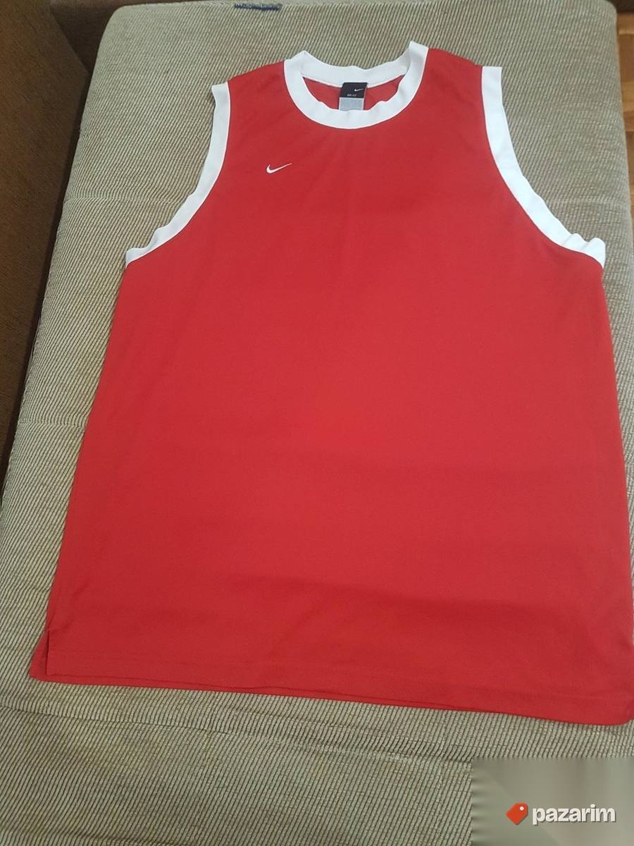 majica NIKE dryfit,XL i majica za vežbanje MYPROTEIN 2