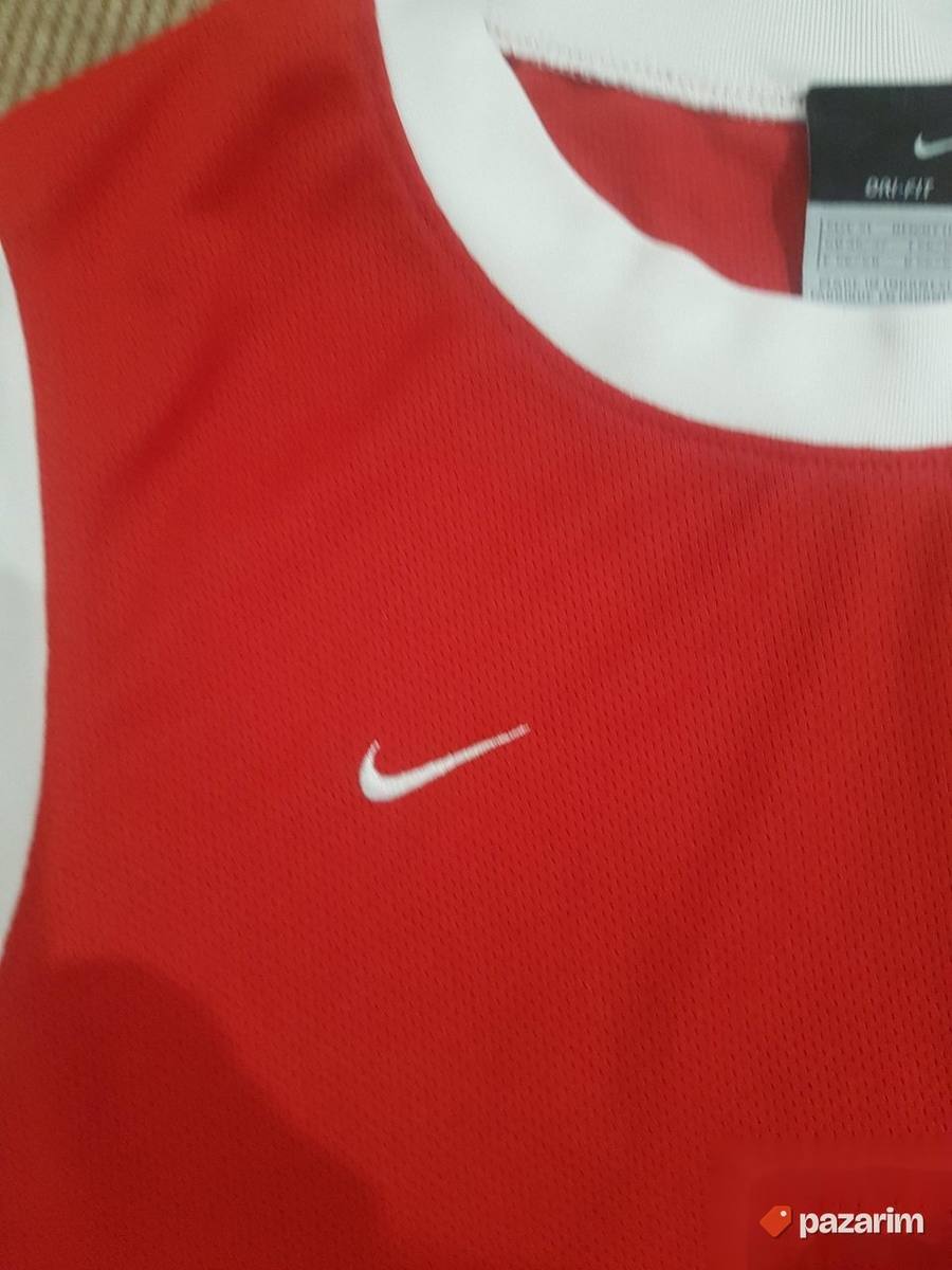 majica NIKE dryfit,XL i majica za vežbanje MYPROTEIN 3