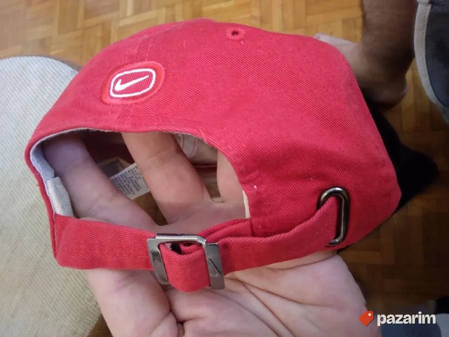 kačket NIKE, crvene boje, original 5