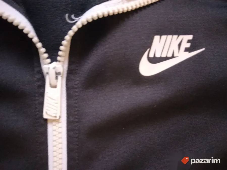 Trenerka ženska NIKE gornji deo, vel.S 4