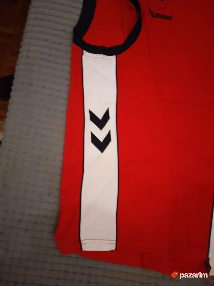 Majica hummel 10, crvena, nova, vel.L 4