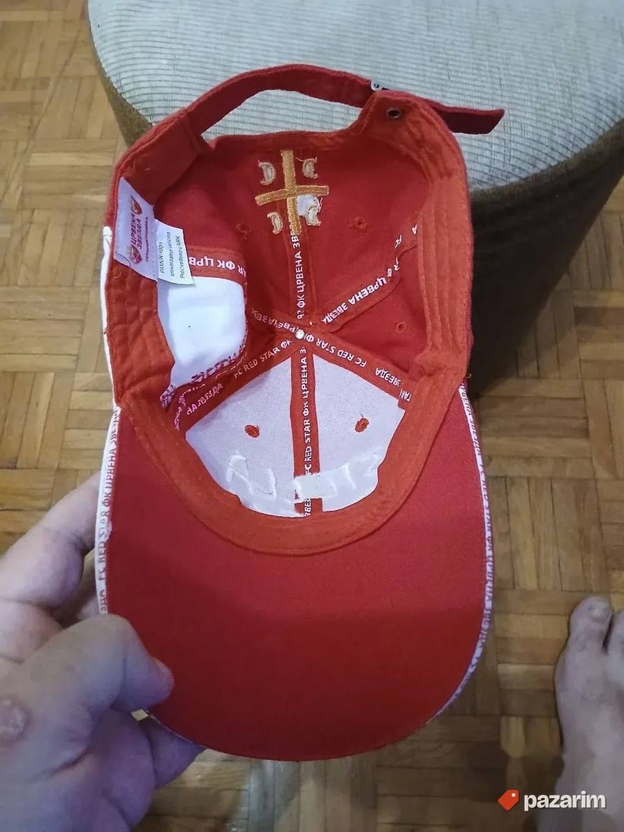 Kačket FK Crvena Zvezda (stella rossa) 8