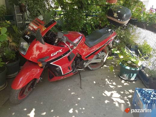 Kawasaki gpx 750 r