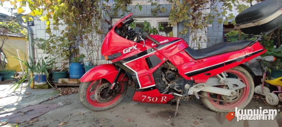 Kawasaki gpx 750 r 8