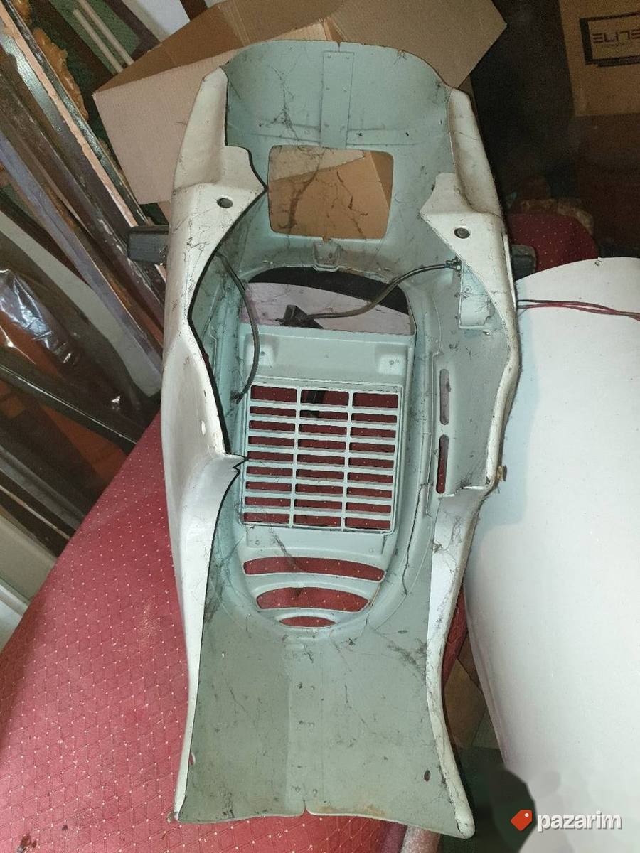 Oklop za Cagiva motor 3