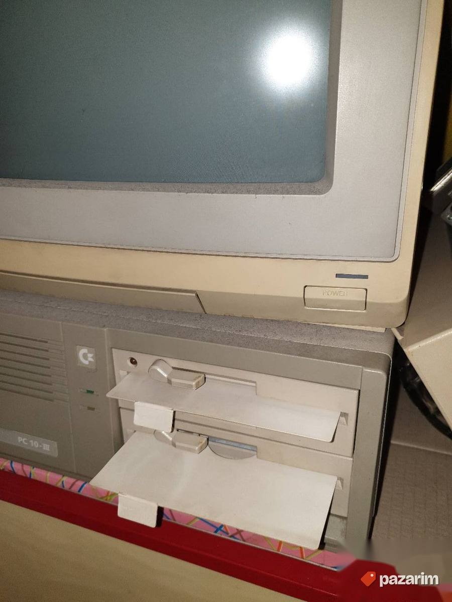 Commodore pc 10-3 sa monitorom commodore 1084s 2