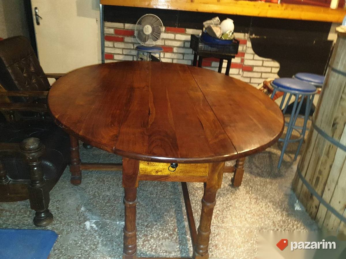 Trpezariski sto na razvlacenje + stolice MASIV 1