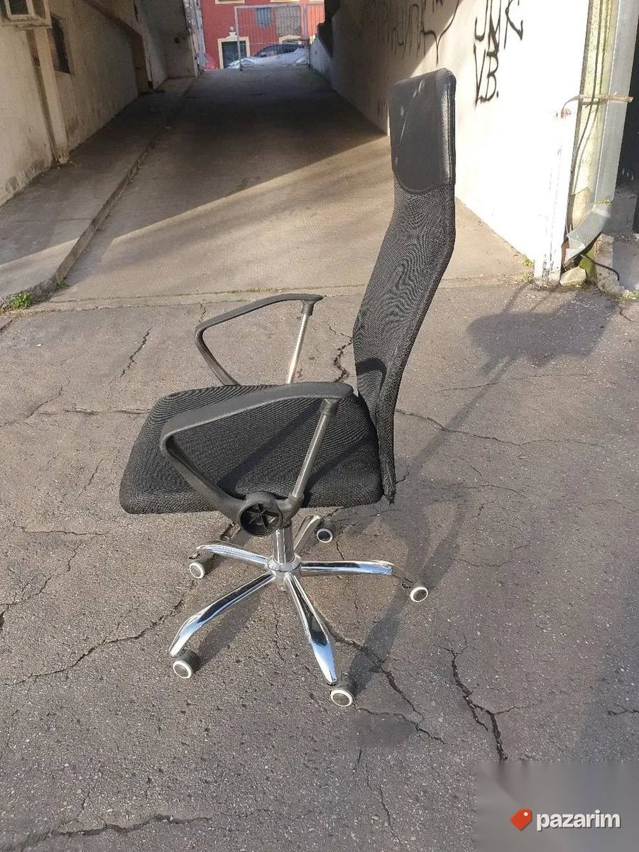 Kompjuterska stolica (gejmerska stolica) 2