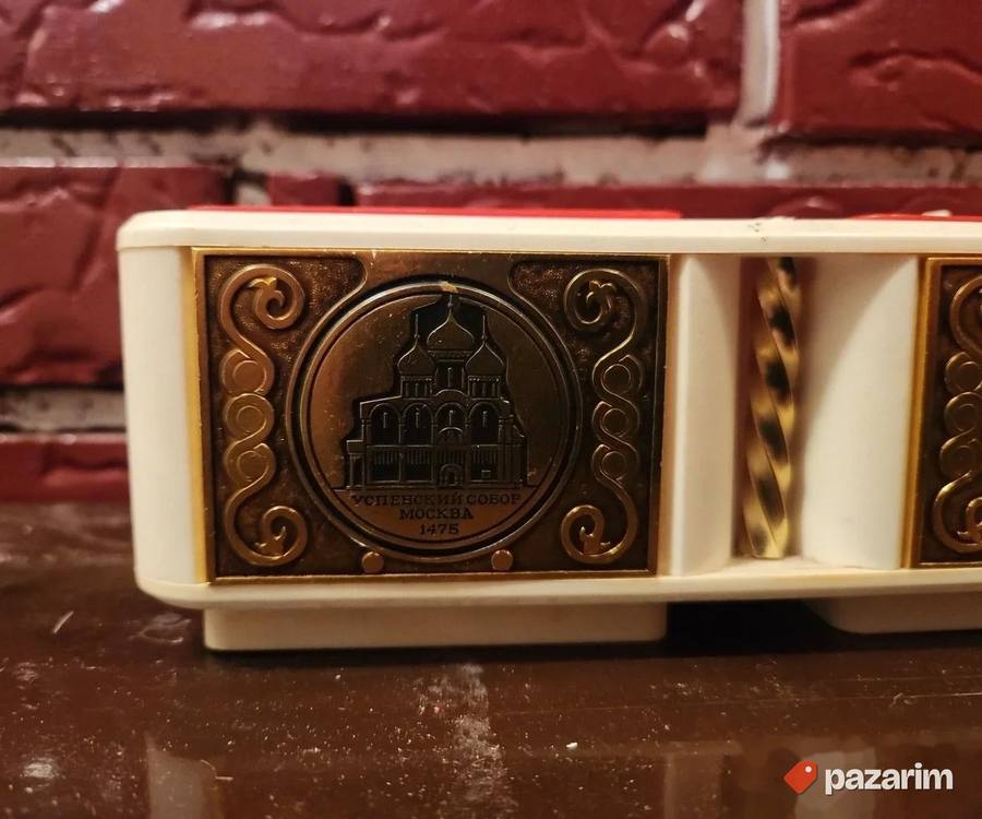 Ruska muzicka kutija za nakit na navijanje -retro 8