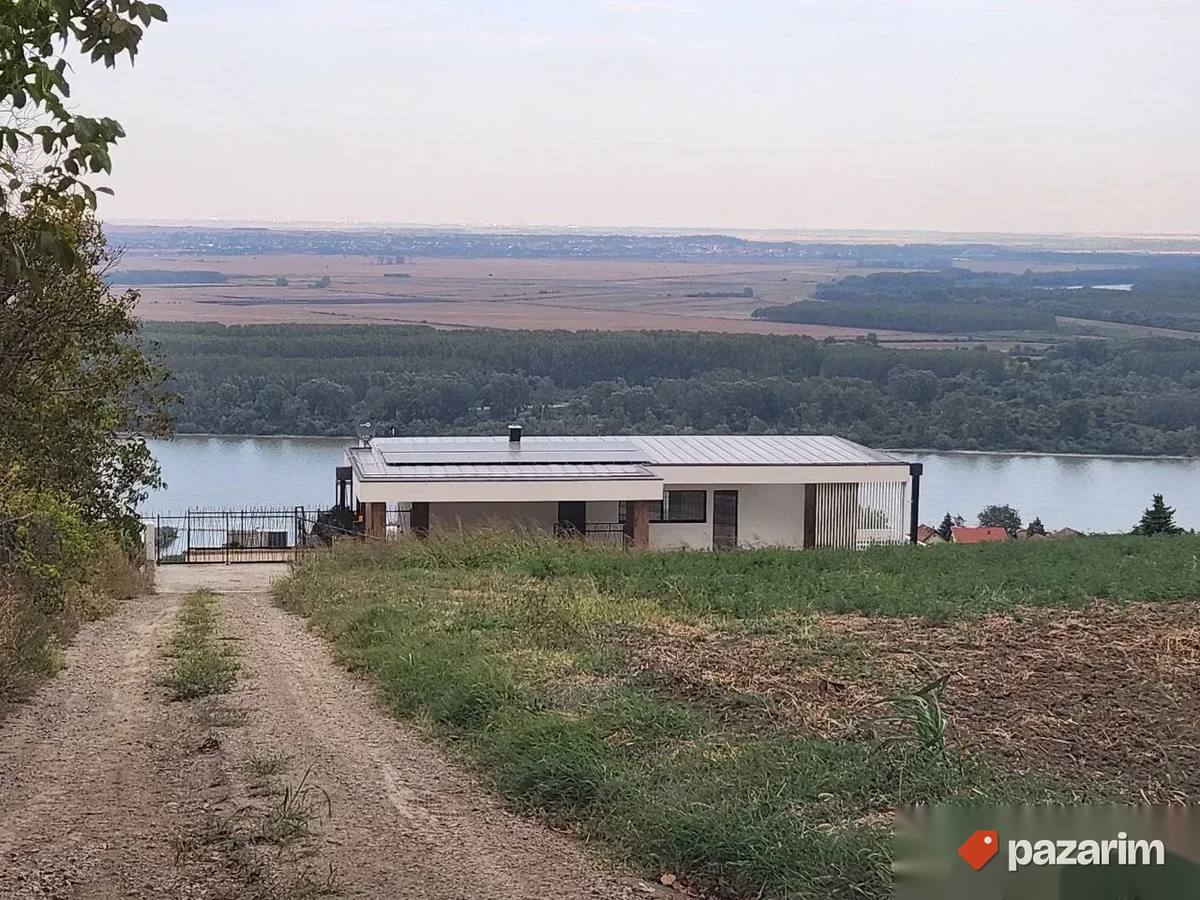 Inđija, Stari Slankamen, 20 ari 1