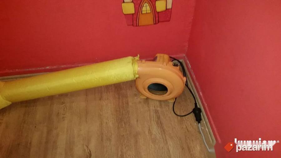trambolina na naduvavanje za decu 2