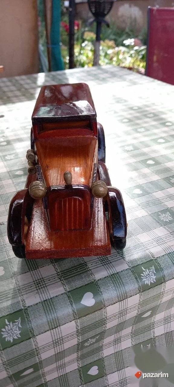 Stari auto, maketa 4