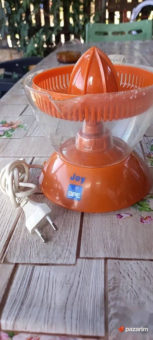 Aparat za ceđenje limuna