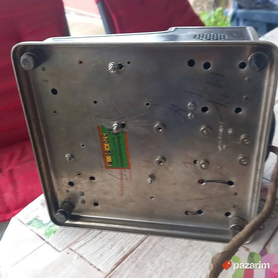 Stari fiksni telefon 4