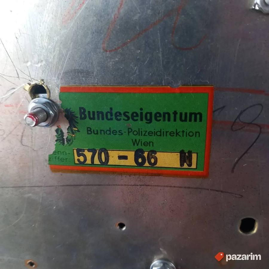 Stari fiksni telefon 7