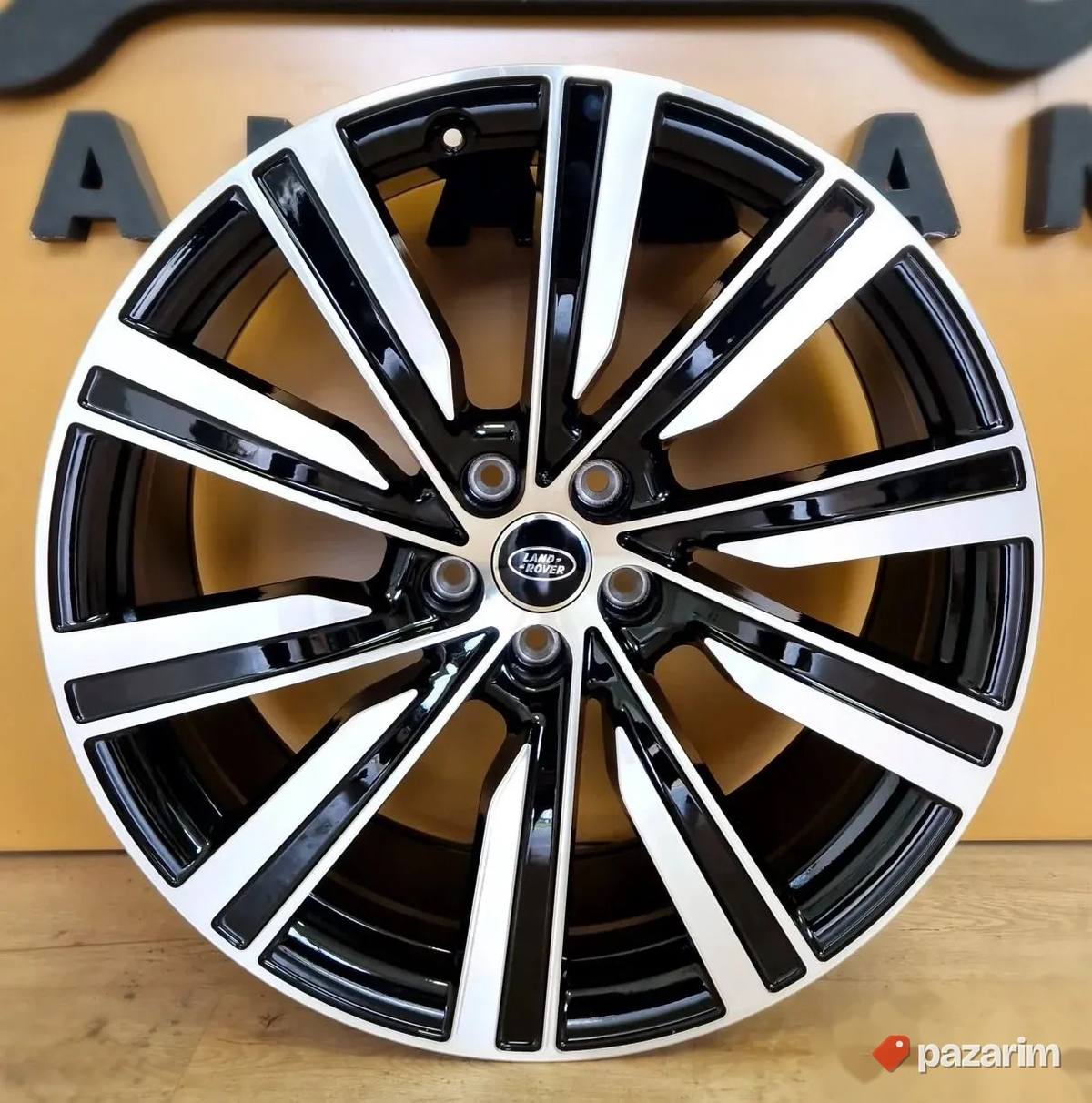 NOVE Alu felne Range Rover 22" 1