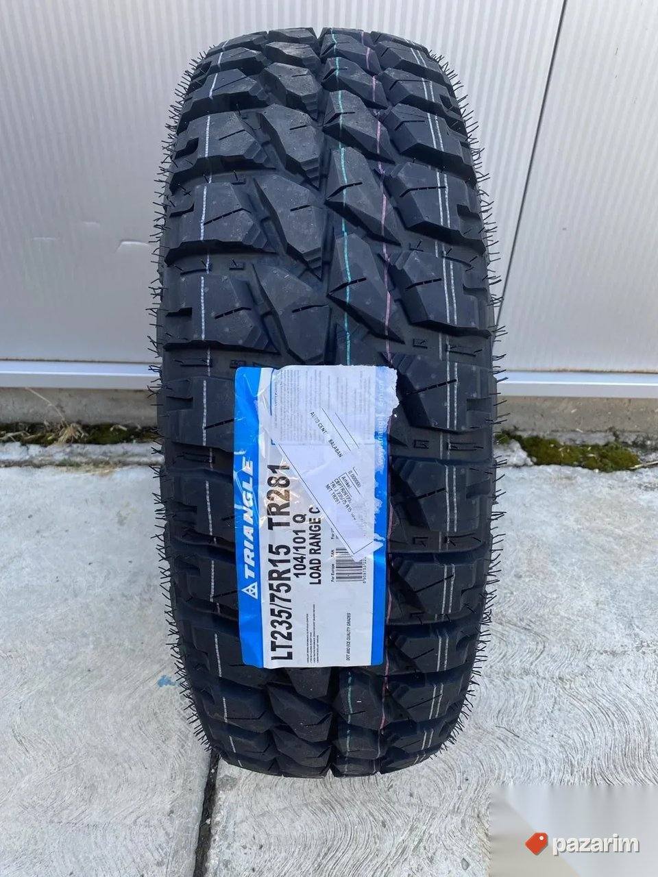 NOVE Triangle Grip X M/T gume 235/75 R15 1