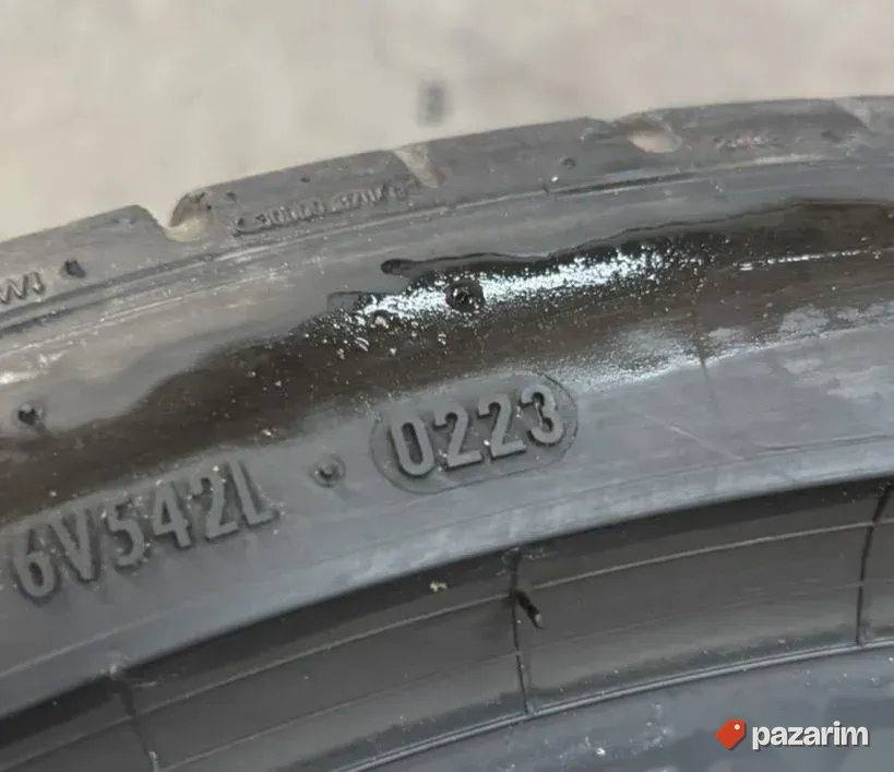 POLOVNE Pirelli P Zero letnje gume 275/35 R23 2