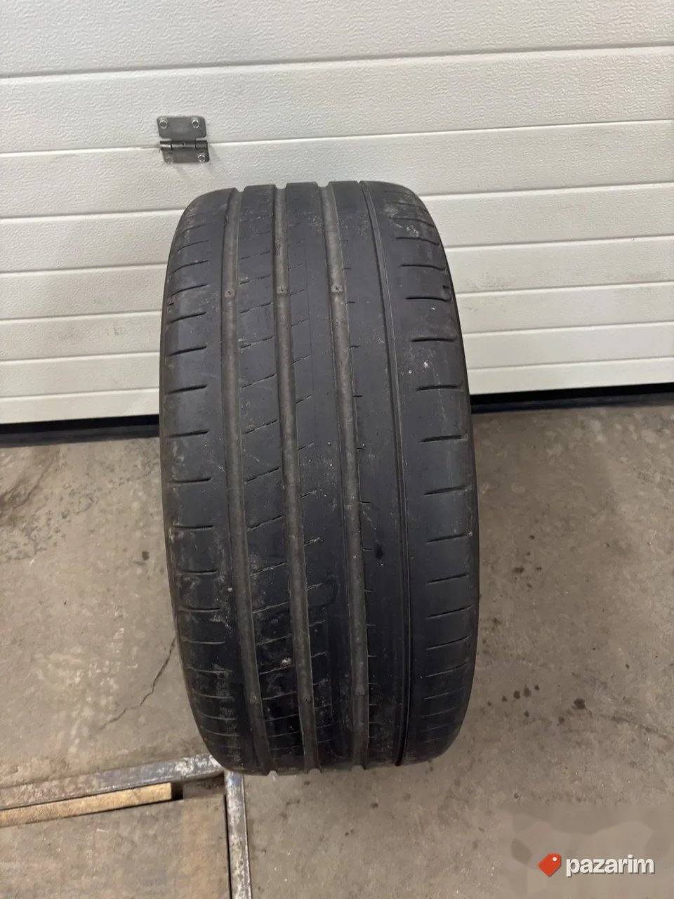 POLOVNA Yokohama letnja guma 275/35 R23 1