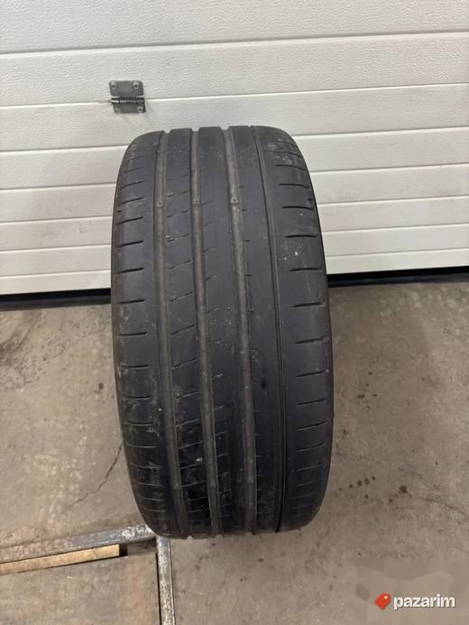 POLOVNA Yokohama letnja guma 275/35 R23