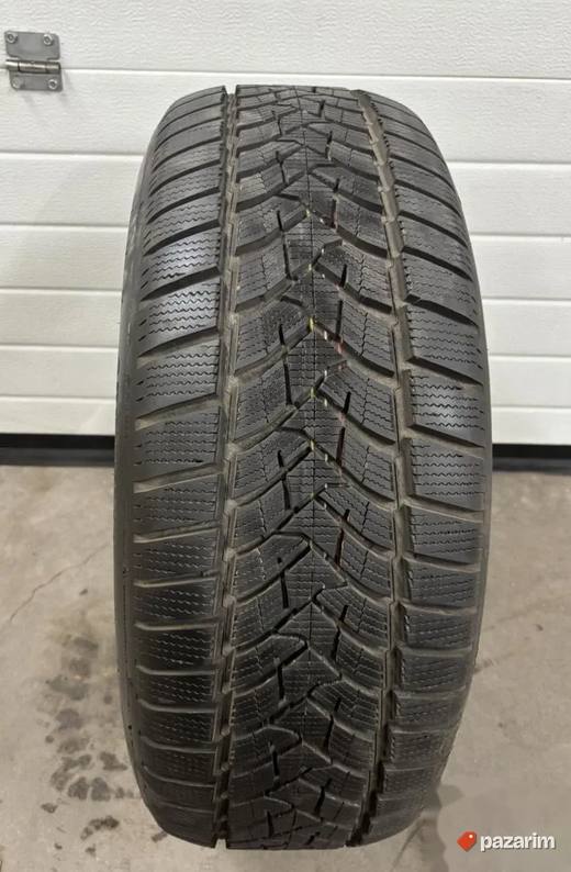 POLOVNA Dunlop zimska guma 235/55 R19