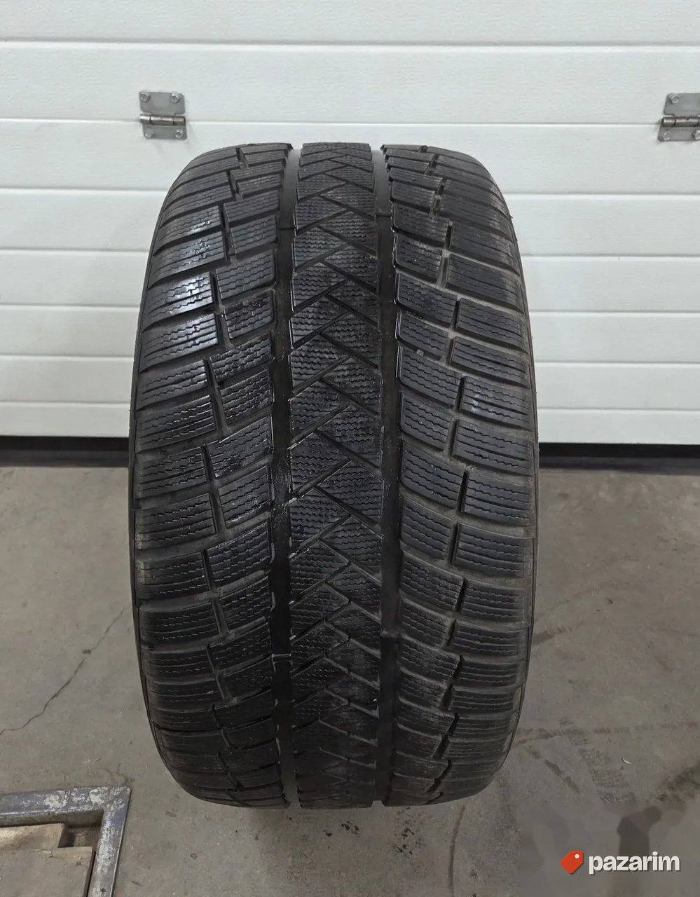 POLOVNA Vredestein zimska guma 315/30 R22 1