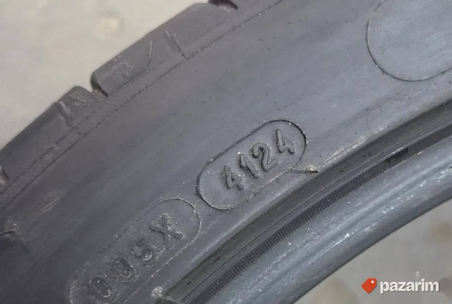 POLOVNA Michelin letnja guma 315/30 R22 3