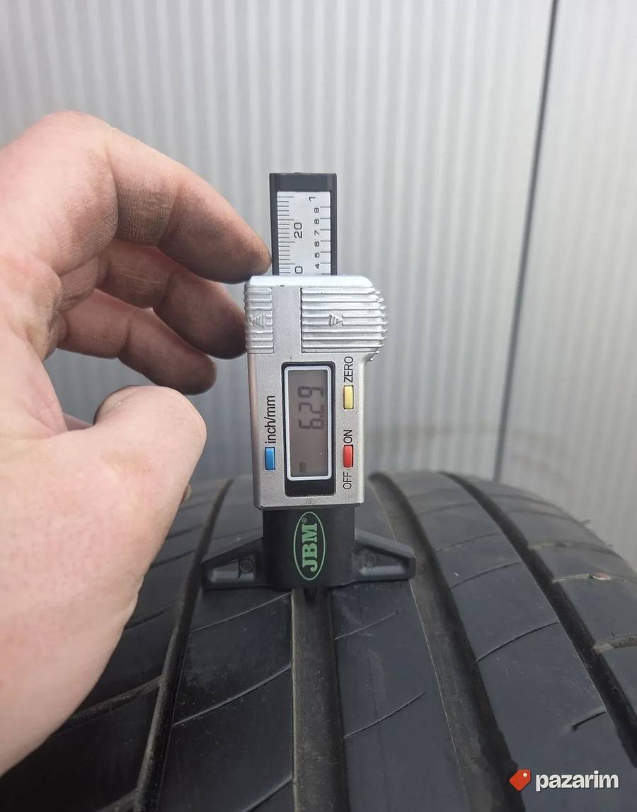POLOVNE Michelin letnje gume 215/55 R18 2