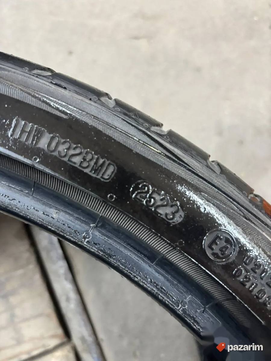 POLOVNE Continental letnje gume 275/35 R21 4