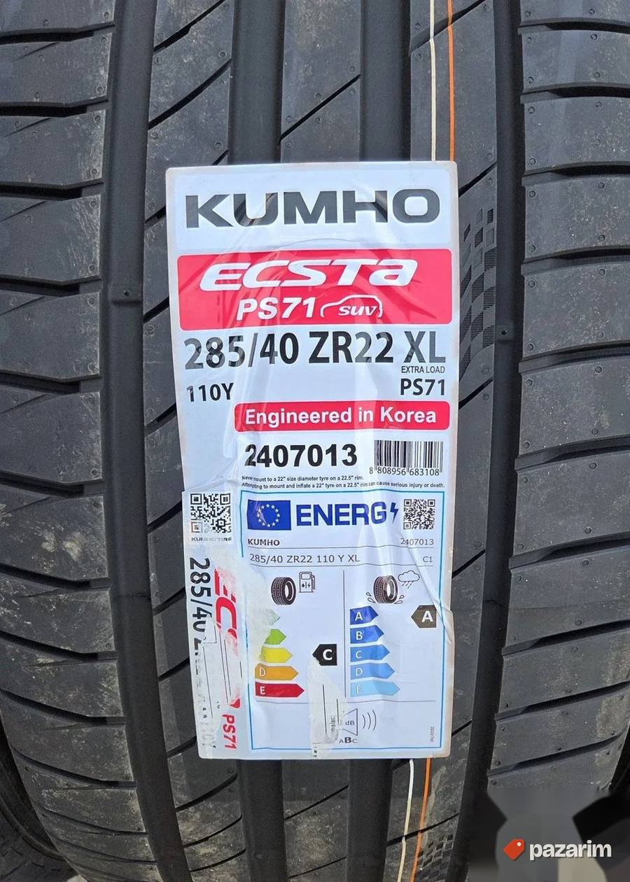 NOVE Kumho letnje gume 285/40 R22 2