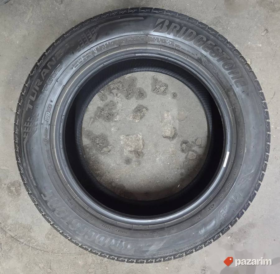 POLOVNE Bridgestone letnje gume 225/60 R17 2