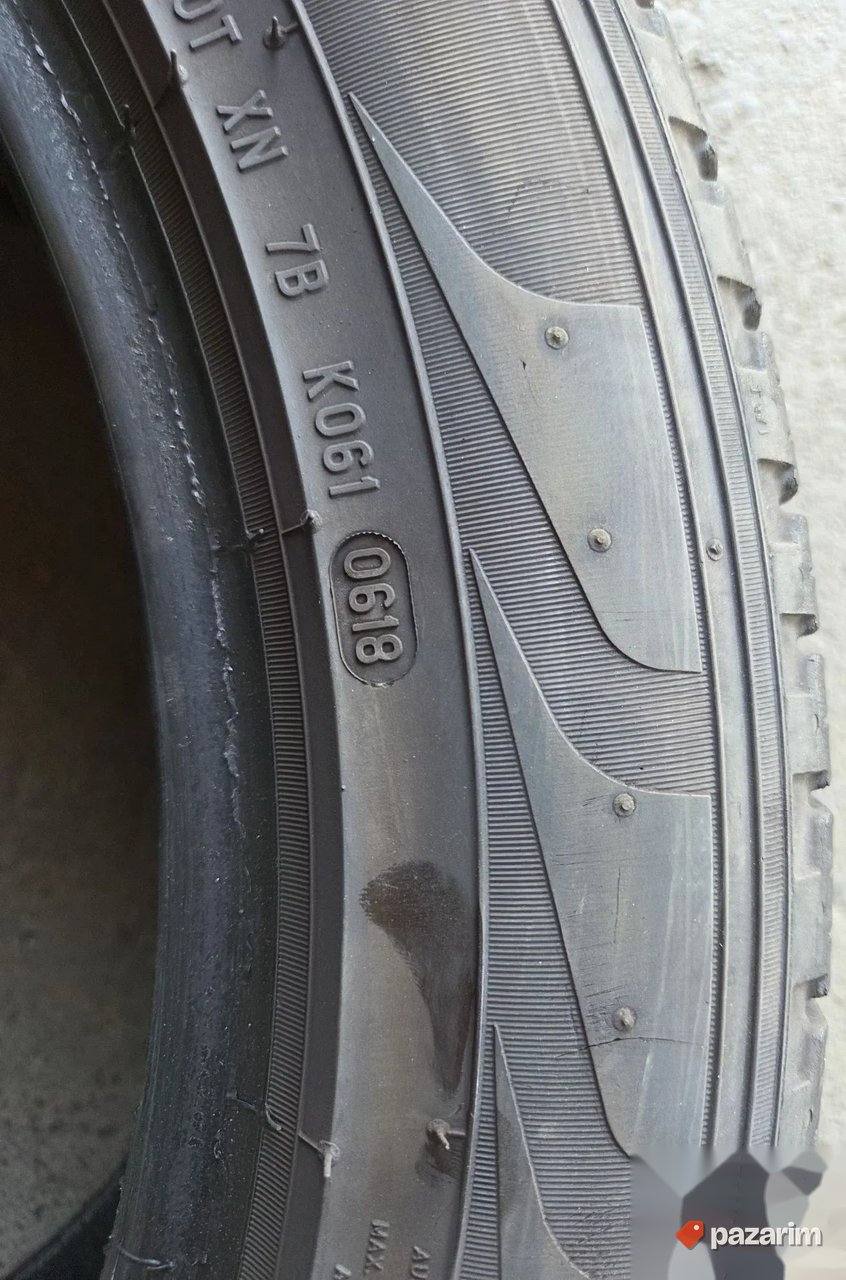 POLOVNE Pirelli All Season gume 275/45 R20 4