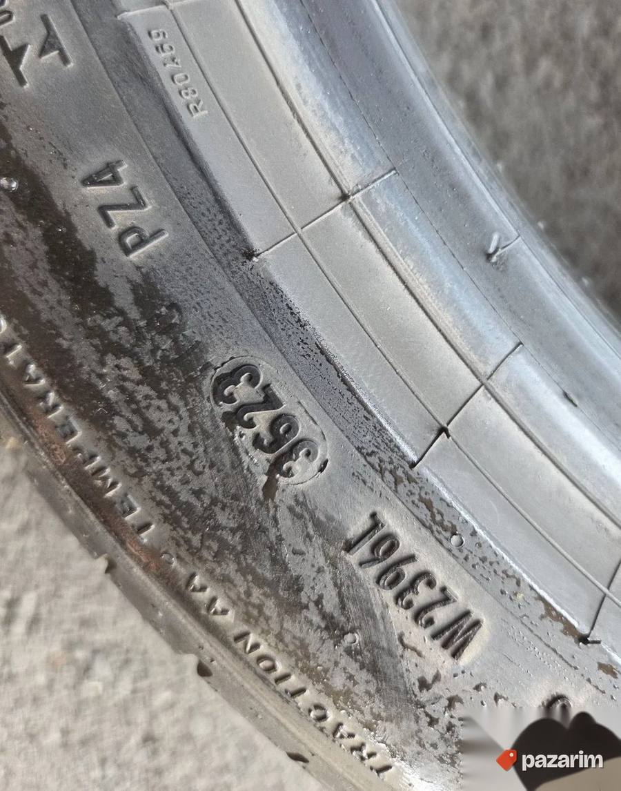 POLOVNE Pirelli letnje gume 245/45 R19 5