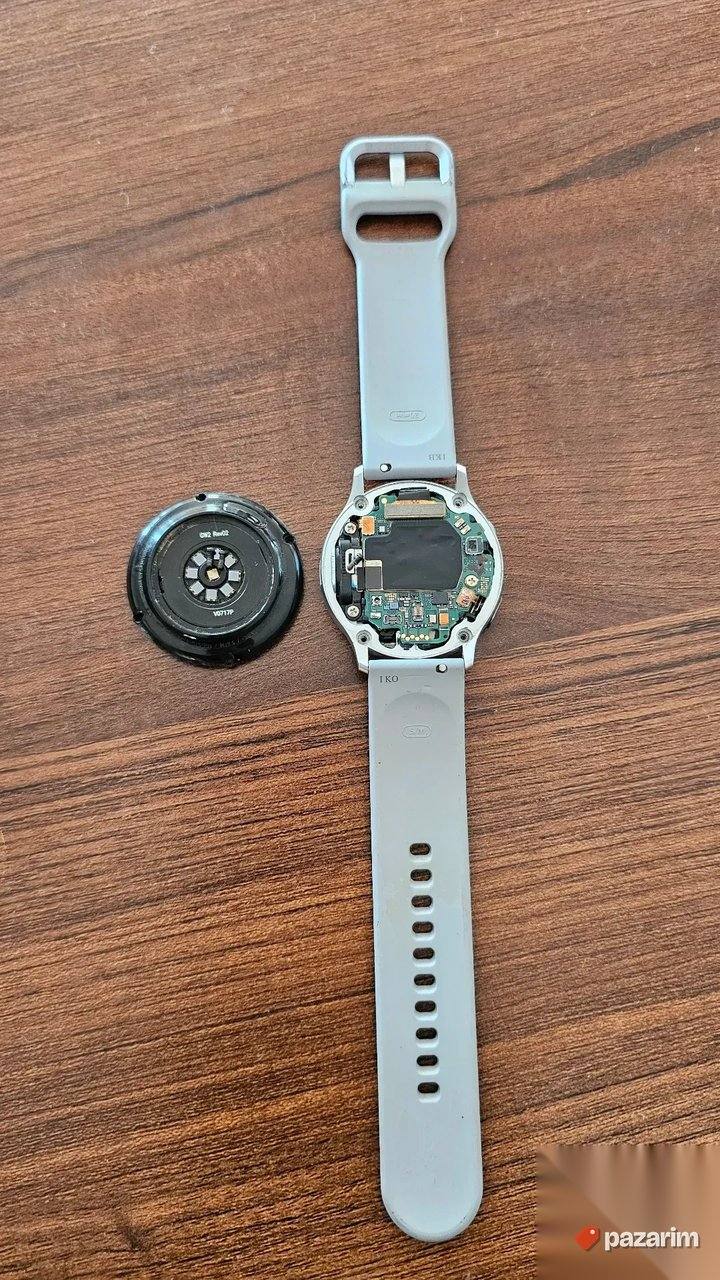Samsung watch active 2 za delove 5 kom 8