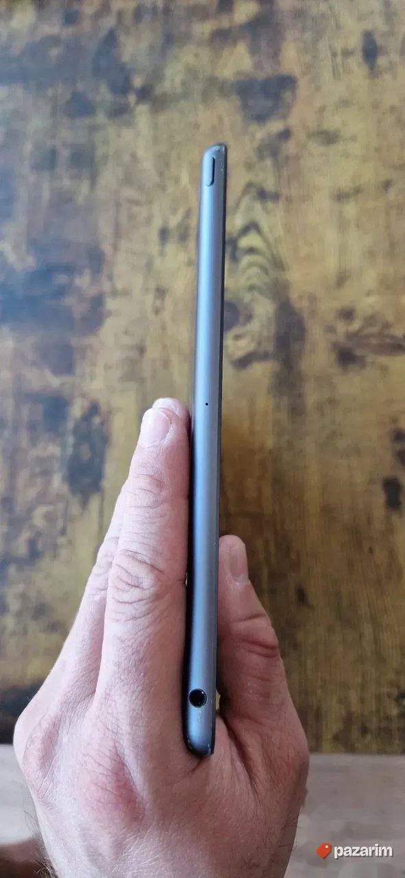 Ipad 5th 6th 8th 9th 32/64/128/256 GB KAO NOVI! 8