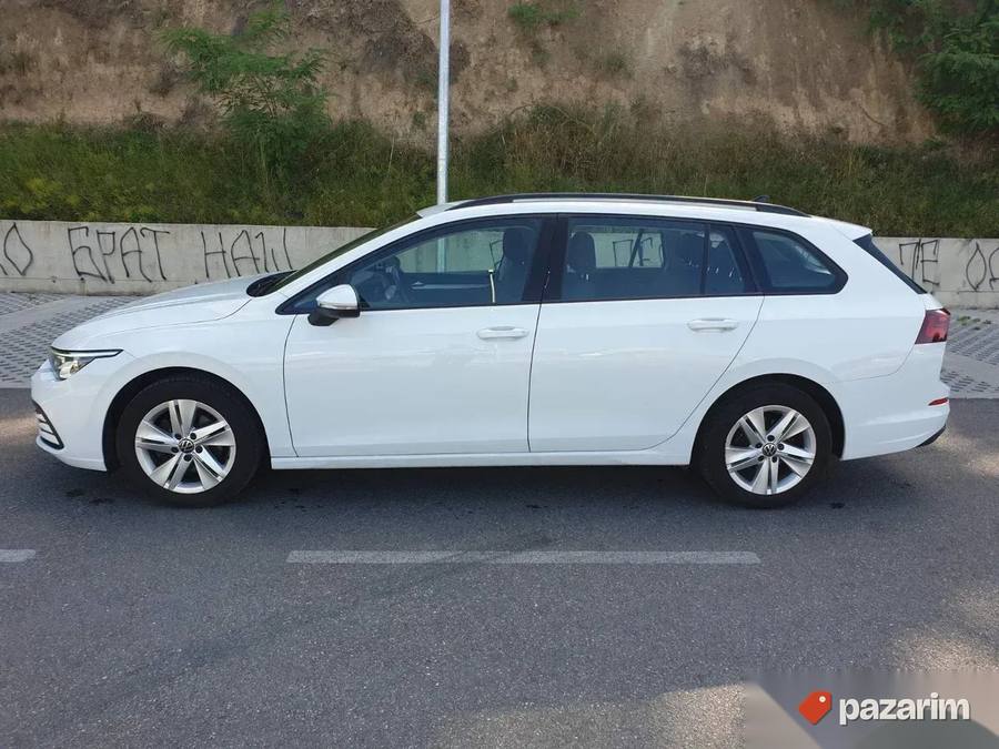Volkswagen Golf 8 1.5 TGI 2