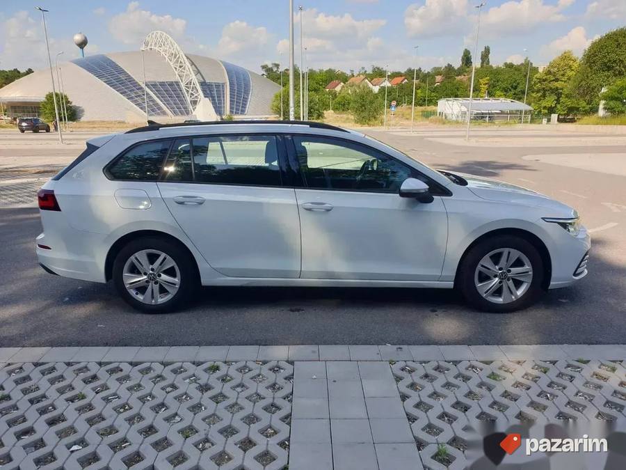 Volkswagen Golf 8 1.5 TGI 6