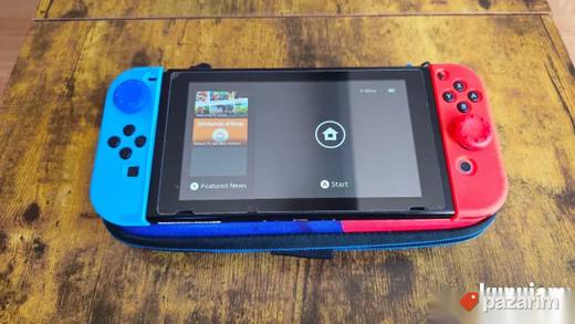 Nitendo Switch v2 + igrice i dodaci