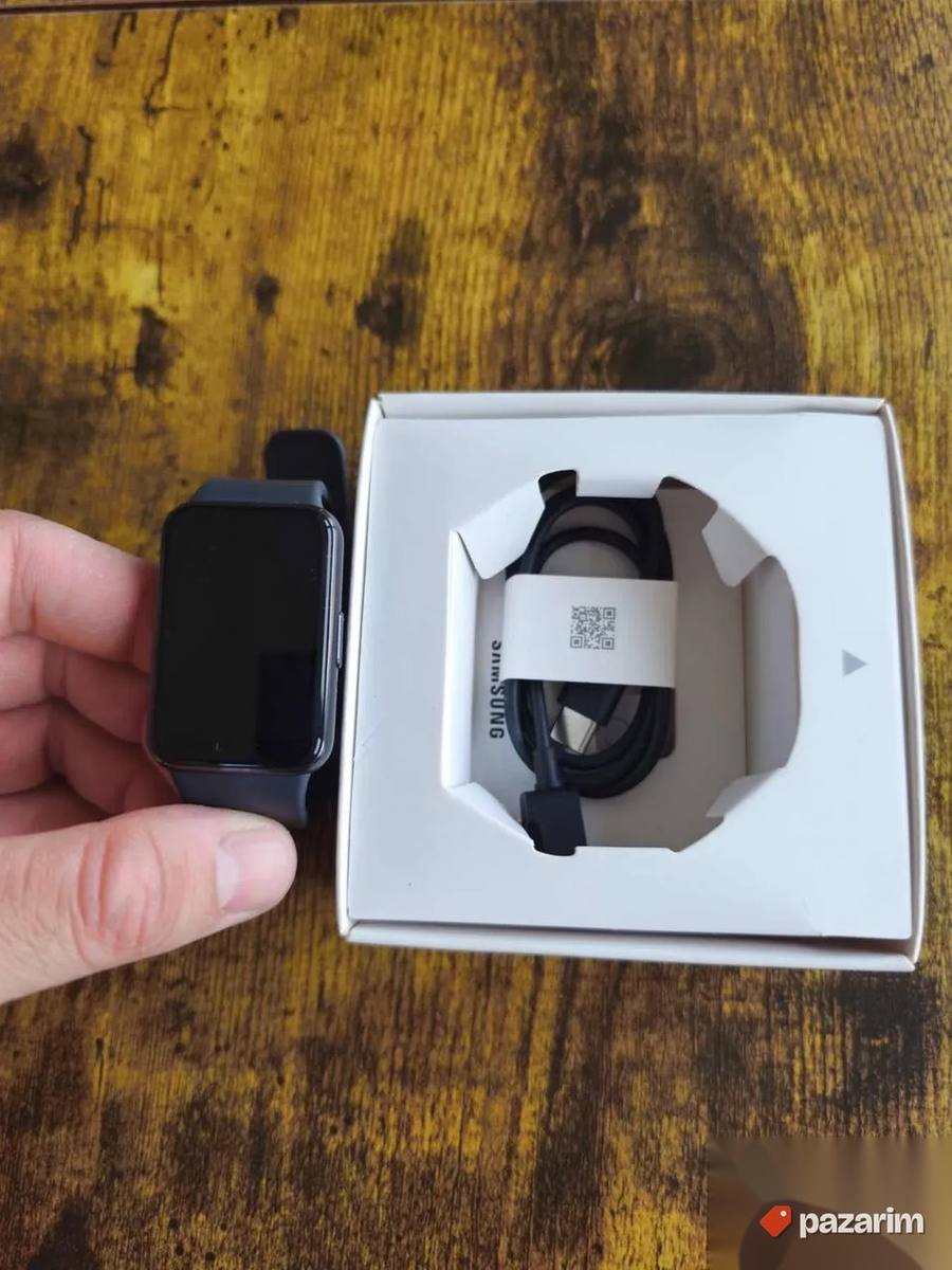 SAMSUNG Galaxy Fit 3 2