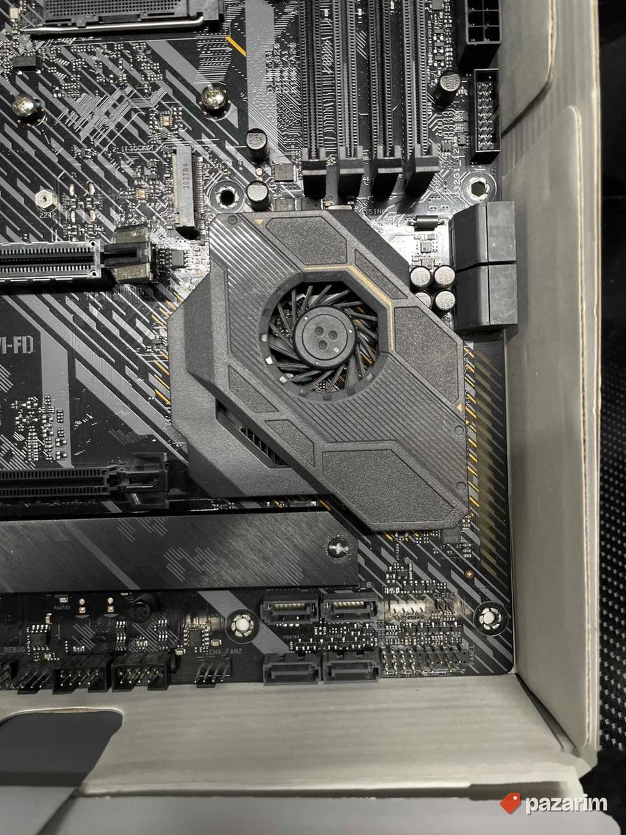 X570 Asus Tuf bolja od B550 4