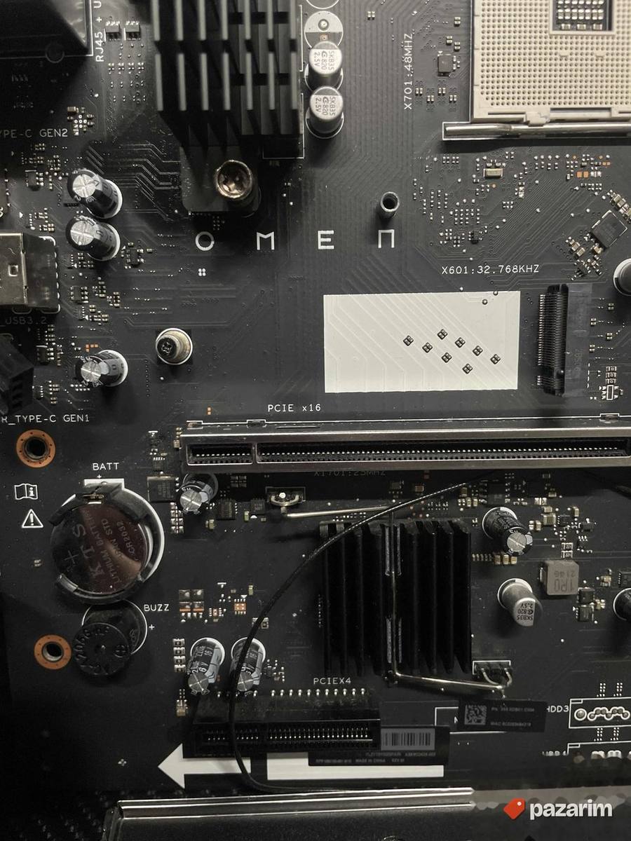 Hp Omen B550 am4 maticna + vodeno hladjenje 2