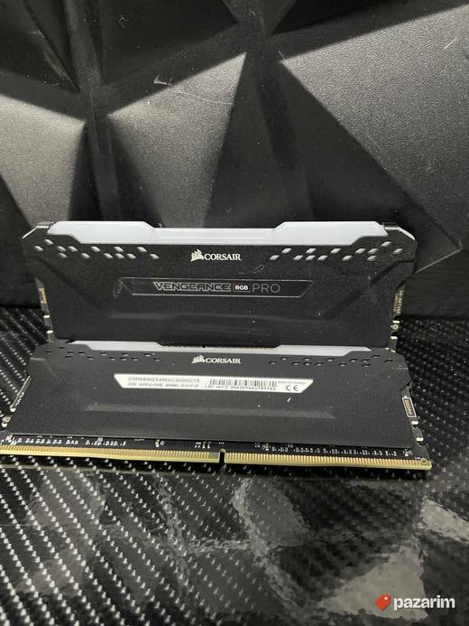 2x16gb 32gb Corsair Vegenace rgb pro ram ddr4