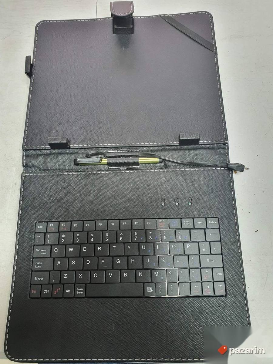 Futrola sa Tastaturom za Tablete do 10inch 7