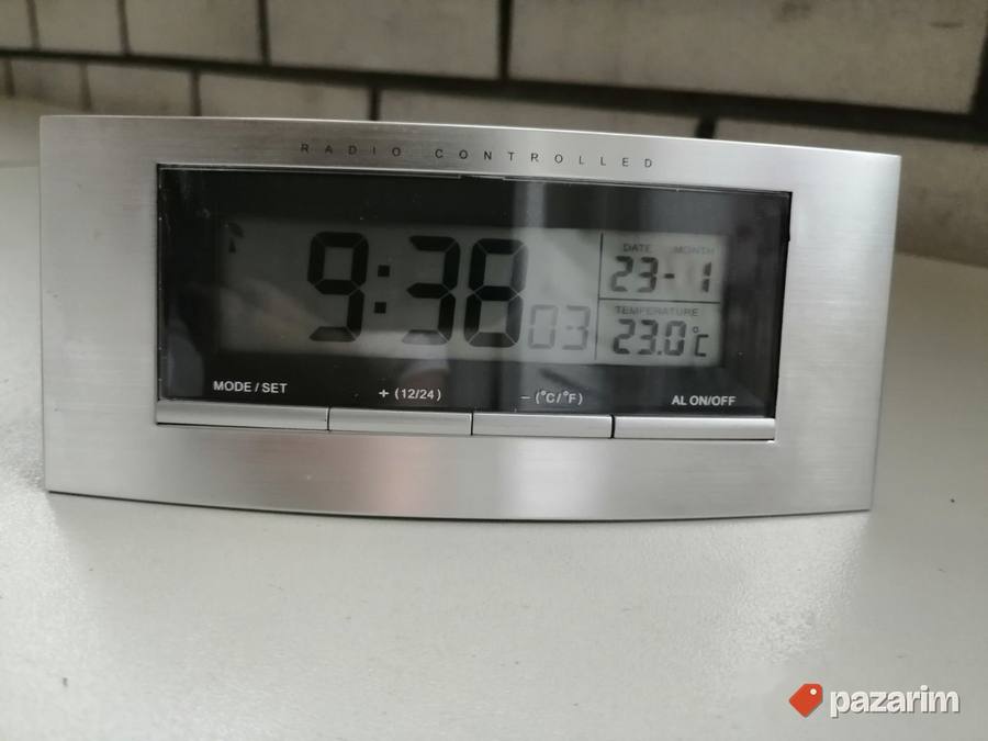 Sat Radio Kontrolisani+Termometar+Datum TFA 98.1030 3