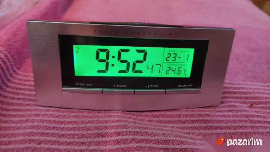 Sat Radio Kontrolisani+Termometar+Datum TFA 98.1030 4